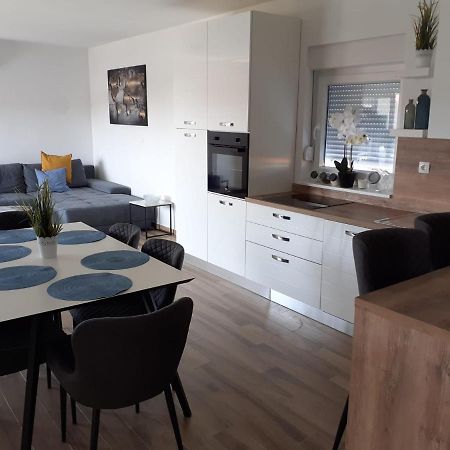 Adria-Appartment-Island-Vir #Sea #Beach #Wifi #Privateparking #Netflix Zewnętrze zdjęcie