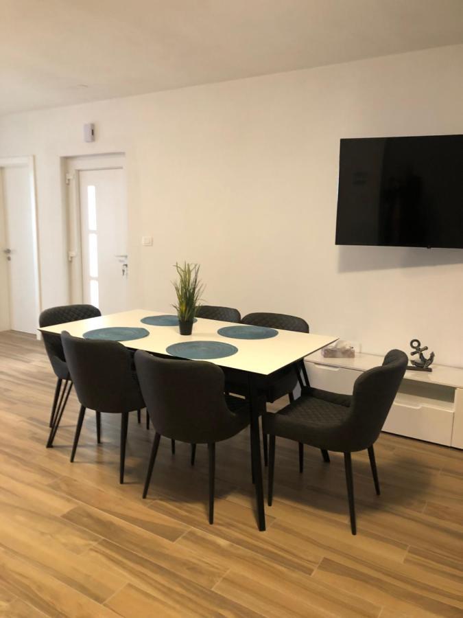 Adria-Appartment-Island-Vir #Sea #Beach #Wifi #Privateparking #Netflix Zewnętrze zdjęcie