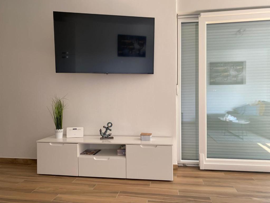 Adria-Appartment-Island-Vir #Sea #Beach #Wifi #Privateparking #Netflix Zewnętrze zdjęcie